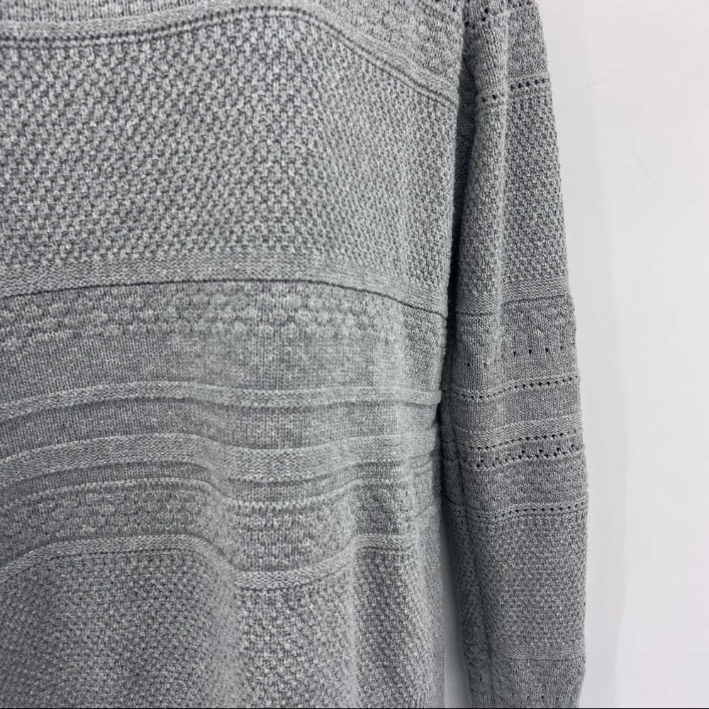 Loft Women’s Grey Knit Sweater Size Medium - Picture 5 of 7